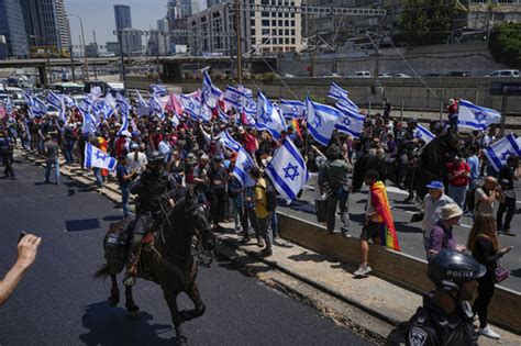 Israelis block roads in protest against Netanyahu legal plan